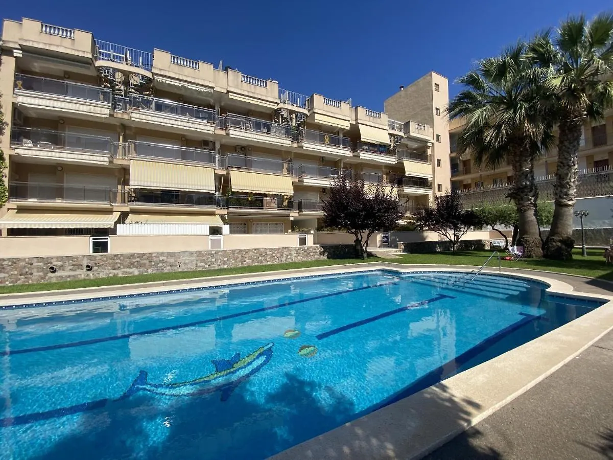 R123 Apartamento En La Planta Baja Con Piscina Cerca De La Playa Calafell